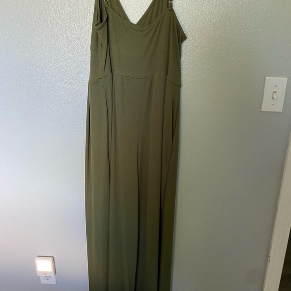 New - Picture 2 of 3